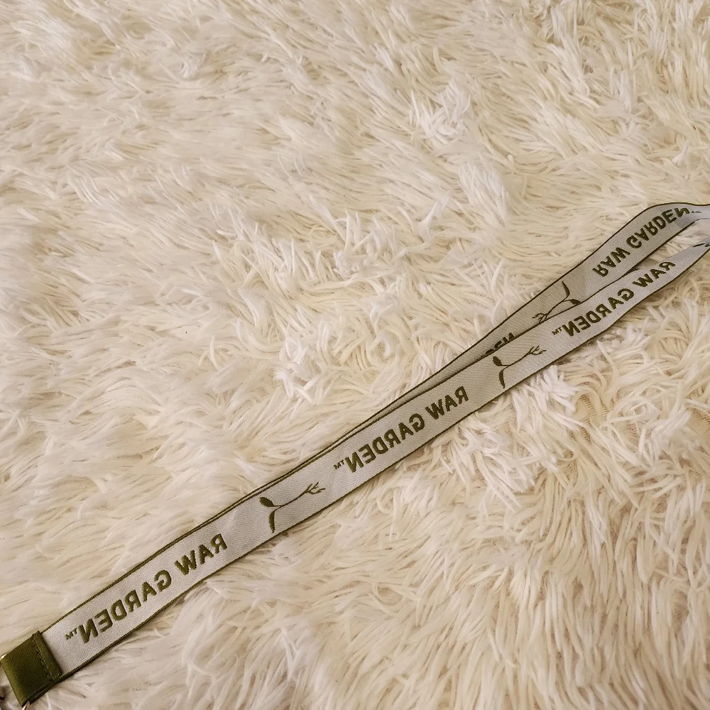 10/$10 - Raw Garden Lanyard for Keys